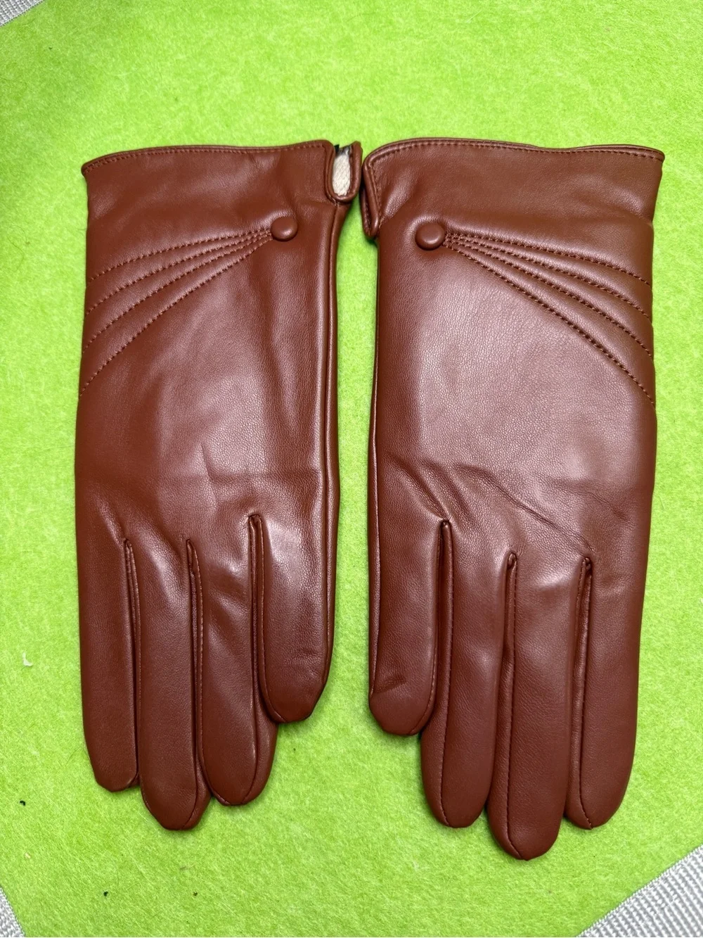 Classic Brown Leather Gloves